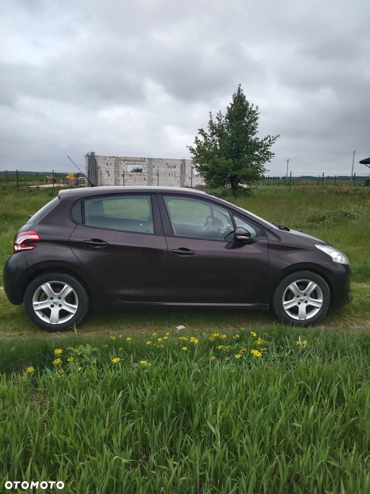 Peugeot 208 1.4 VTi Active - 4