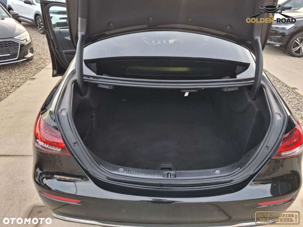 Mercedes-Benz Klasa E - 29