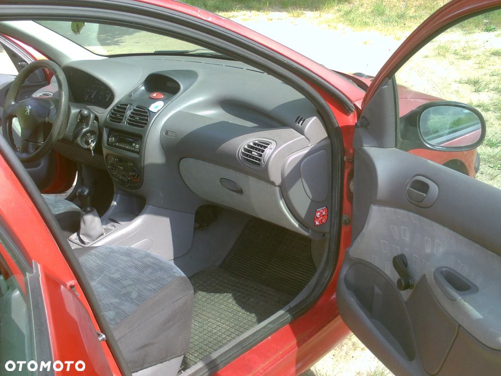 Peugeot 206 1.1 XR Presence - 23