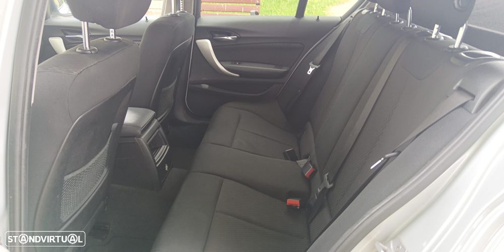 BMW 116 d EfficientDynamics - 11