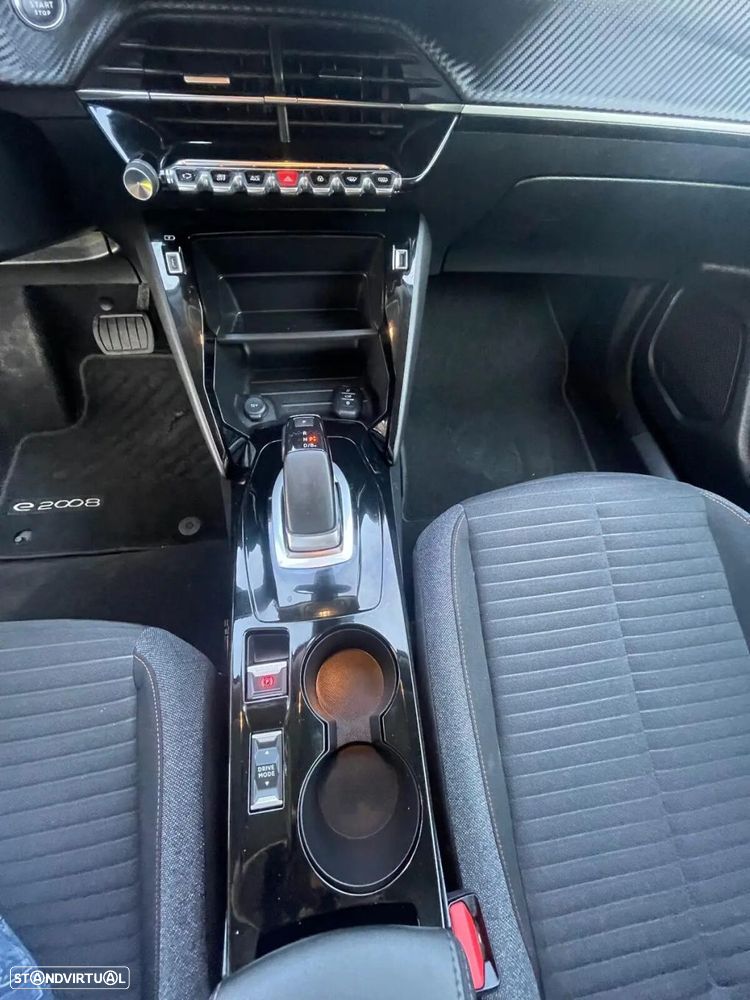 Peugeot e-2008 50 kWh Active - 28