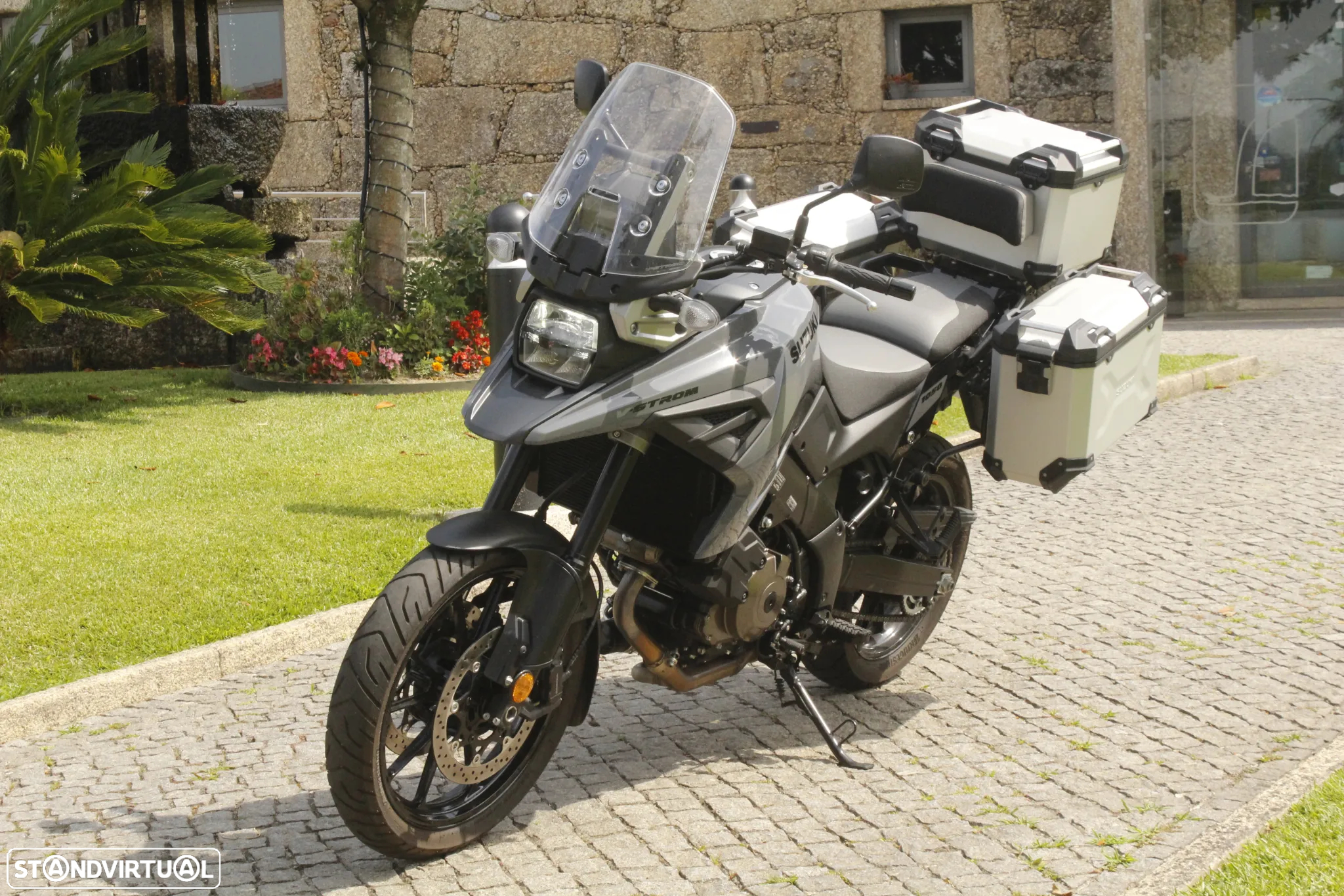 Suzuki DL V-Strom 1050 - 2