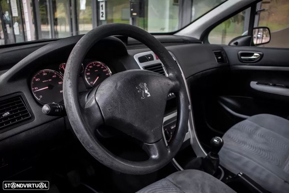 Peugeot 307 1.6 HDI - 23