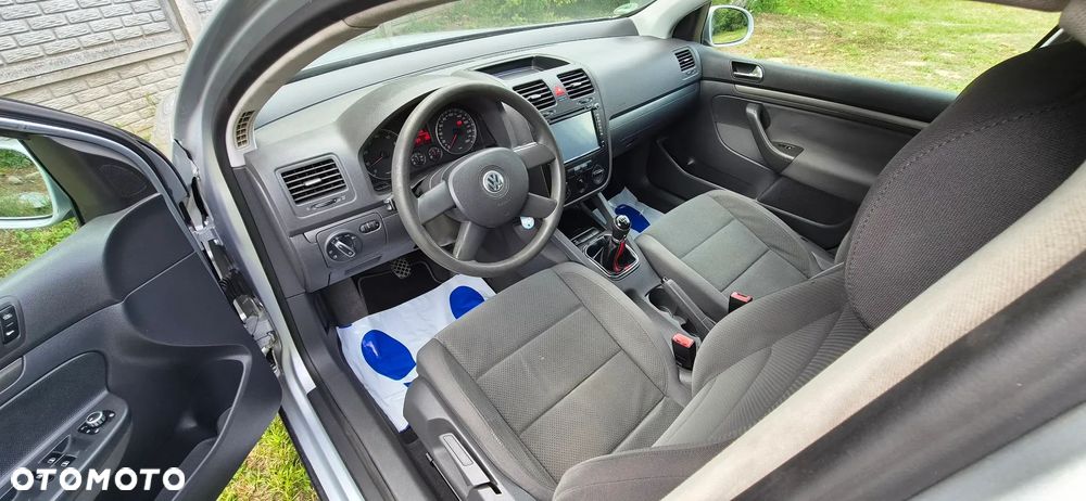 Volkswagen Golf 1.6 FSI Comfortline - 10