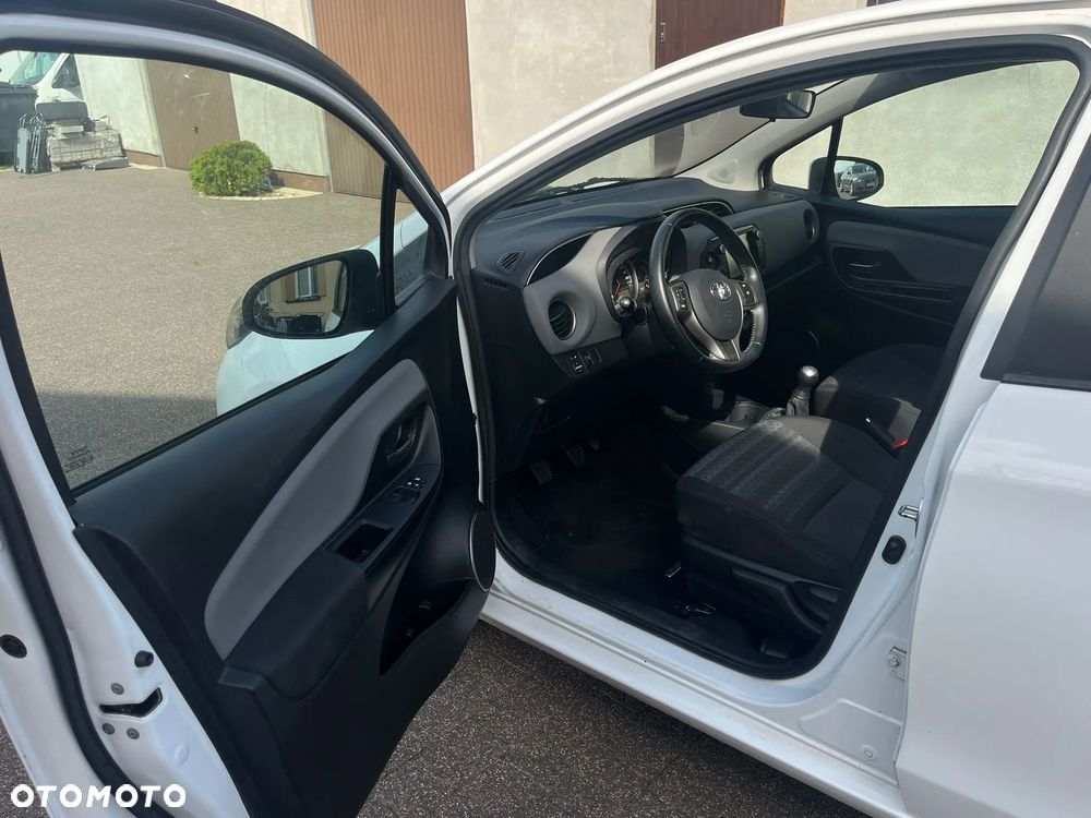 Toyota Yaris 1.0 VVT-i - 13