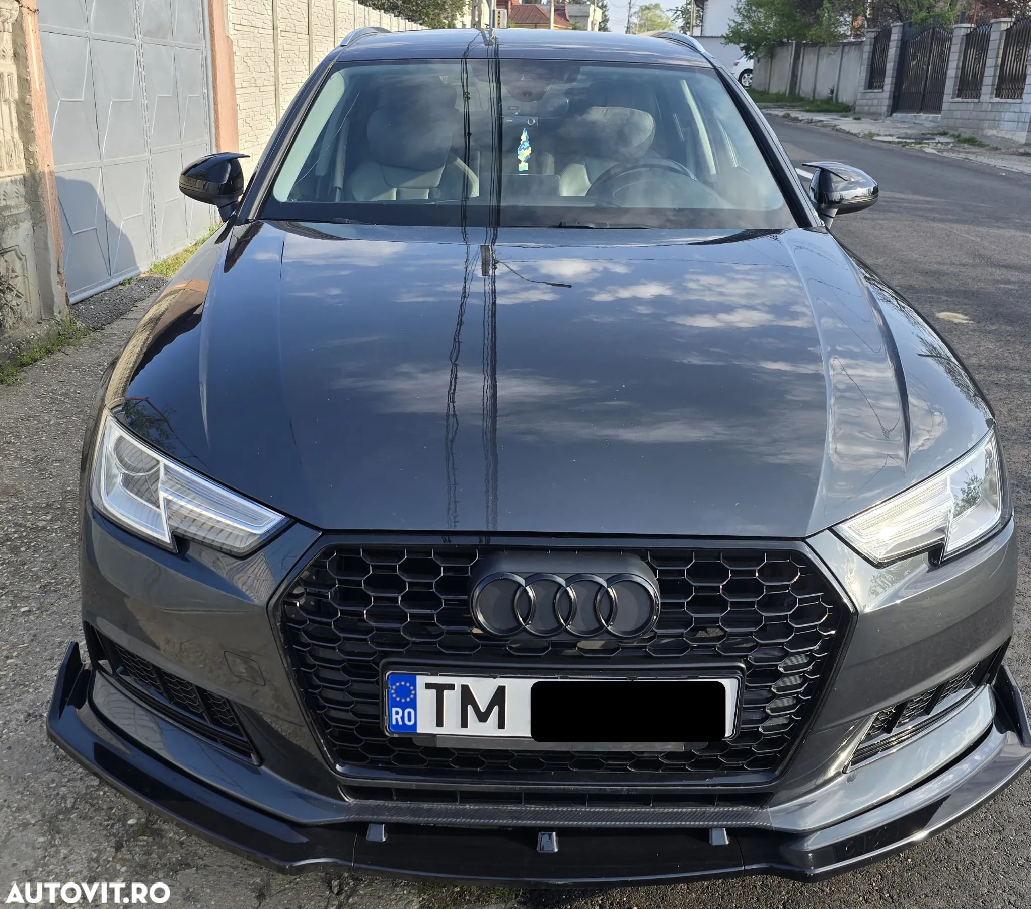 Audi A4 Avant 2.0 TDI S tronic - 1