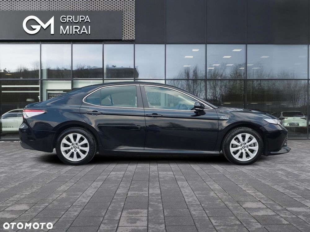 Toyota Camry 2.5 Hybrid Comfort CVT - 6