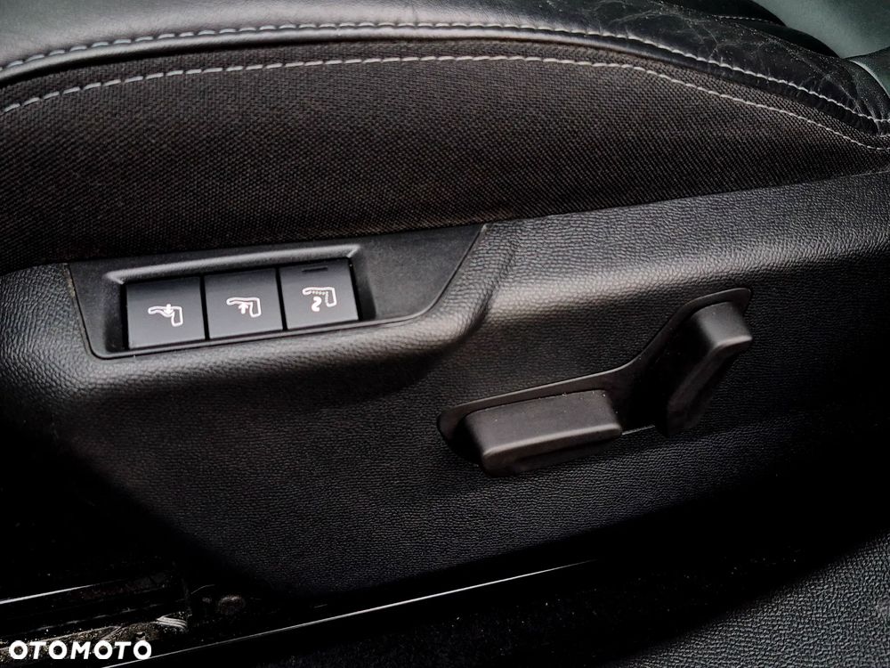 Peugeot 2008 1.5 BlueHDi GT S&S EAT8 - 18