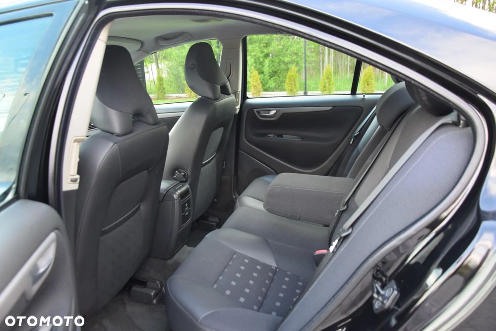 Volvo S60 2.5 T Kinetic - 20