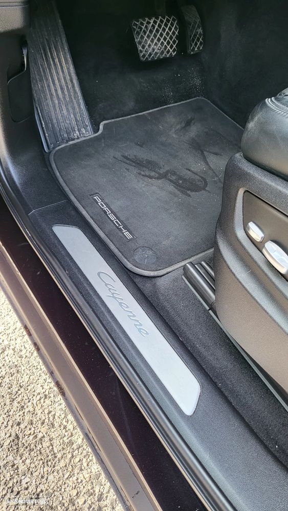 Porsche Cayenne S - 28