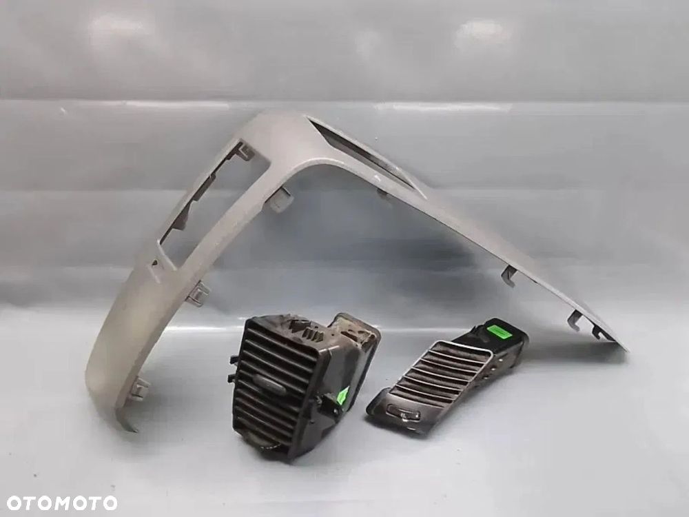 osłona dekor konsoli prawy kratka nawiewu mercedes sprinter w906 crafter a9066890137 a9068300154 - 1