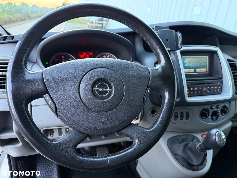 Opel Vivaro - 16