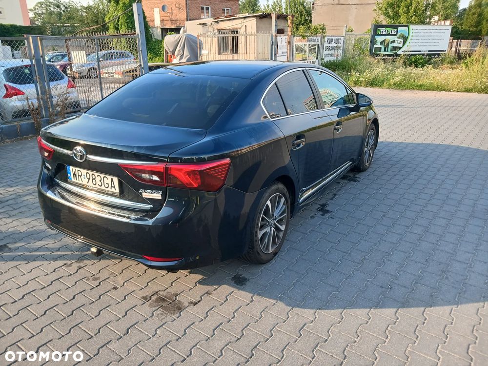 Toyota Avensis 2.0 Premium MS - 4