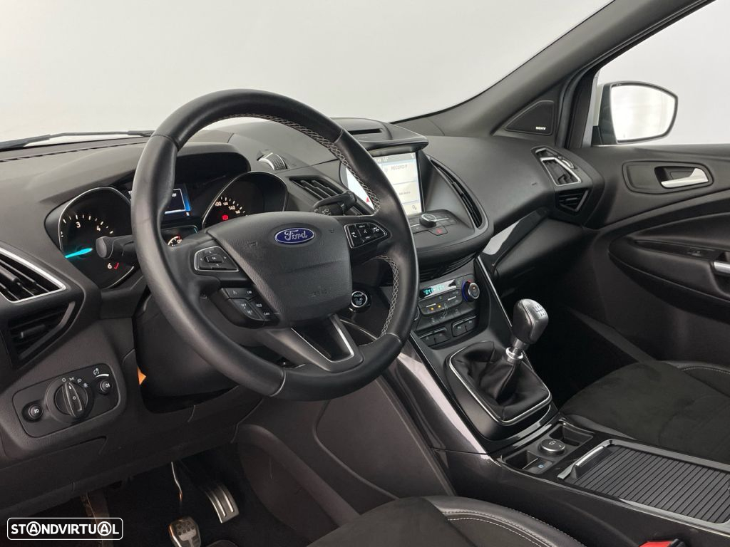 Ford Kuga 1.5 TDCi ST-Line - 17
