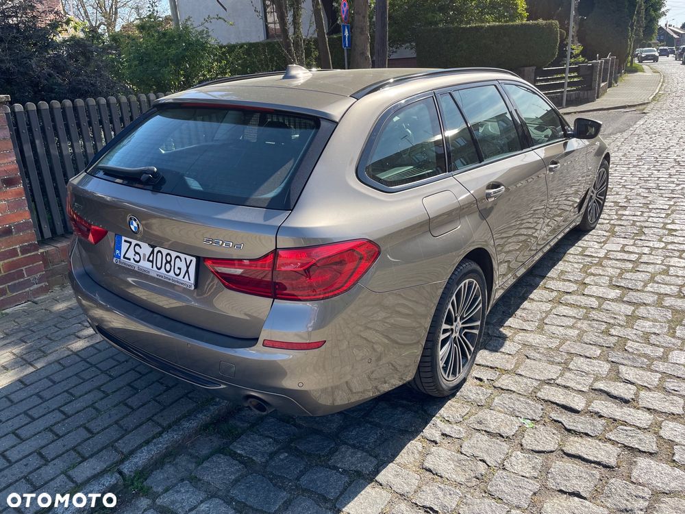 BMW Seria 5 530d Sport Line sport - 5