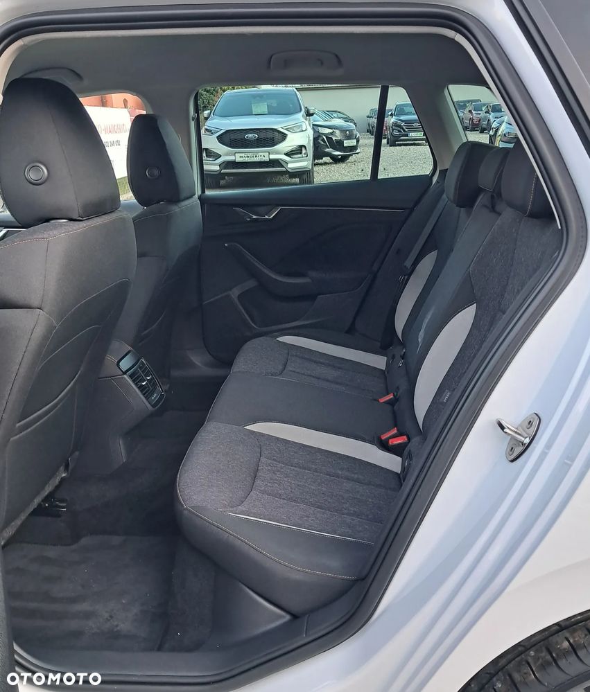 Skoda Kamiq 1.5 TSI DSG Style - 11