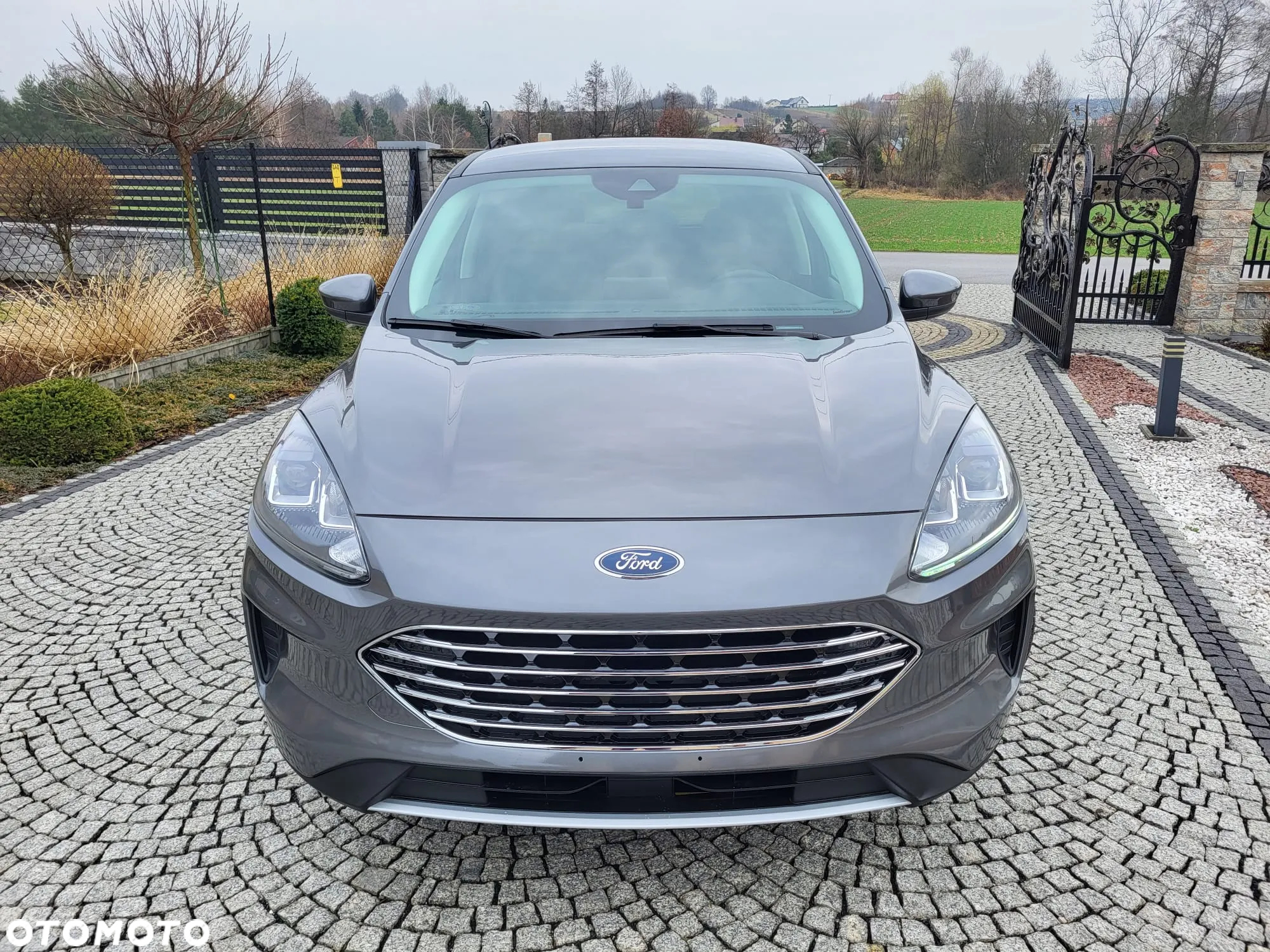 Ford Kuga - 23