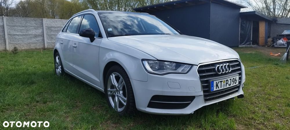 Audi A3 Sportback 1.6 TDI Ambition - 2