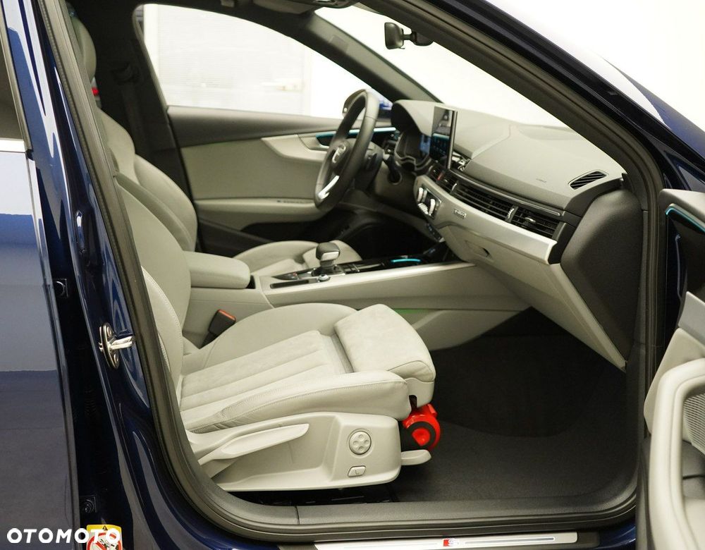 Audi A4 Limousine - 23