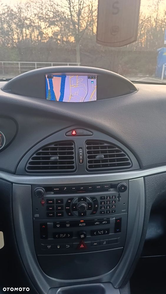 Citroën C5 HDi 135 Exclusive - 6