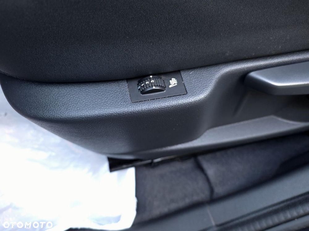 Peugeot 3008 2.0 HDi Allure - 27