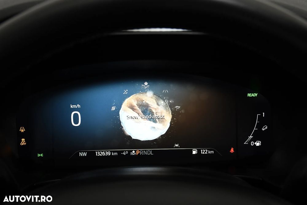 Ford Kuga 2.5 Duratec FHEV TITANIUM - 38