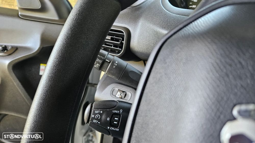 Peugeot Partner Diesel 1.6 BlueHDi L1 Premium IVA dedutível - 17