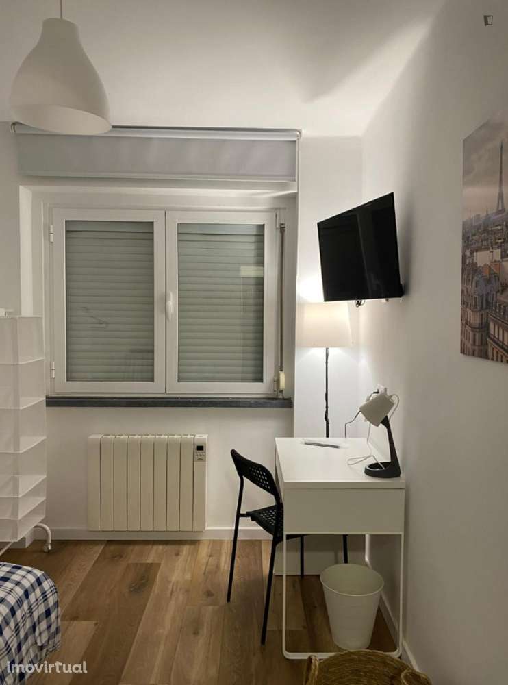 Quarto - localizado em Benfica Lisbon - Grande imagem: 3/30