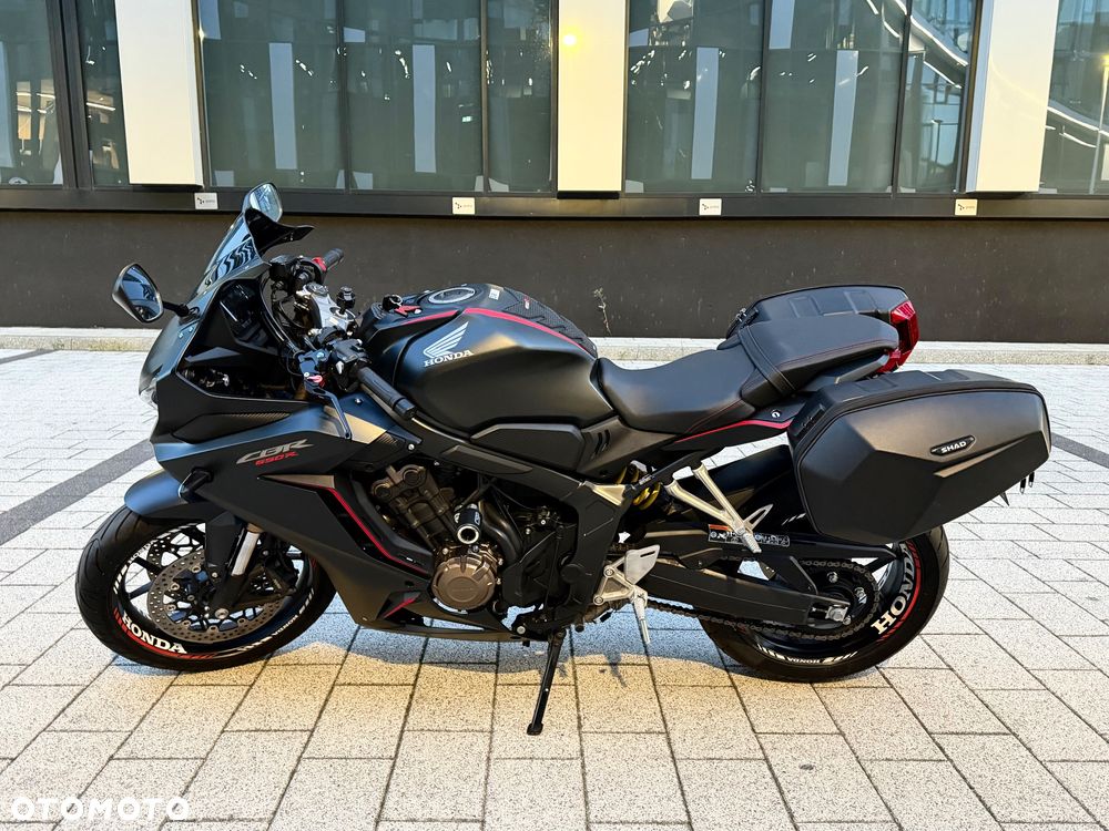 Honda CBR - 11