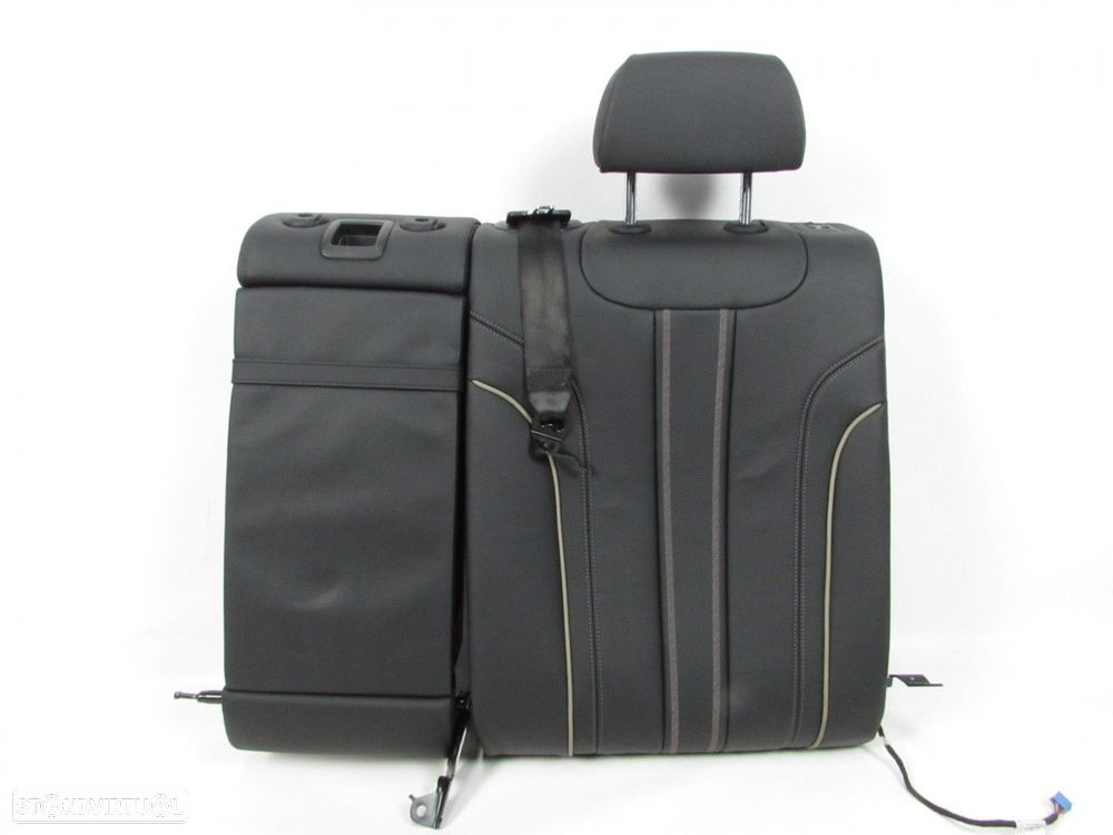 Encosto Banco Esquerdo/Trás Seminovo/ Original BMW 5 Touring (G31) - 1