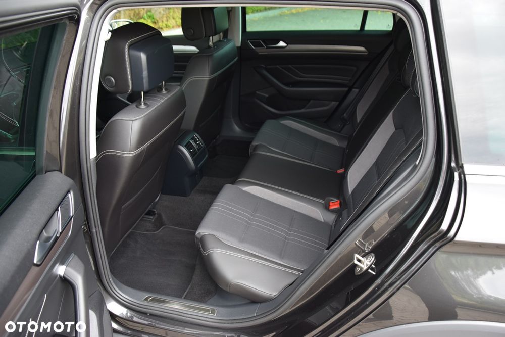 Volkswagen Passat Alltrack 2.0 TDI SCR DSG 4Motion - 14