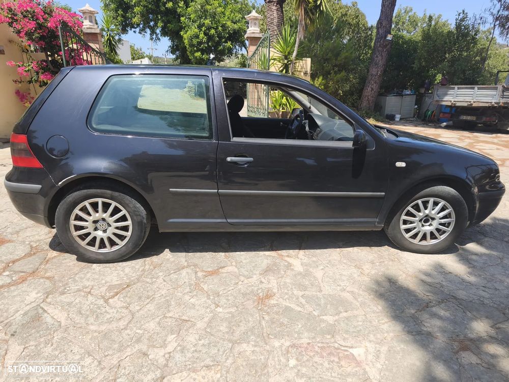 VW Golf 1.9 TDi 25 Anos - 5