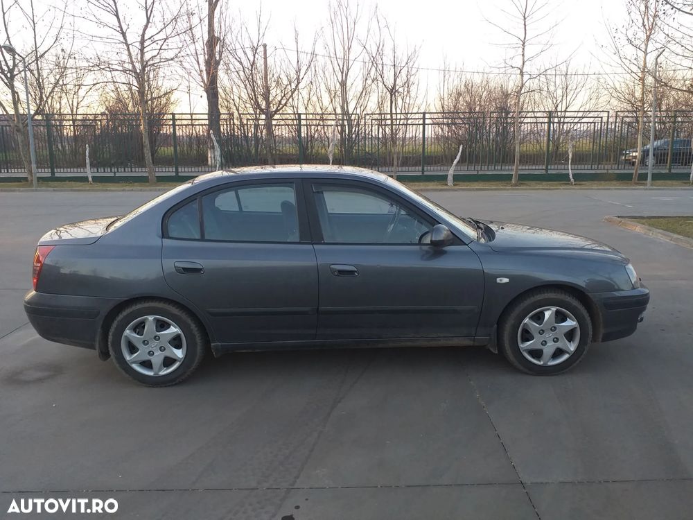 Hyundai Elantra 1.6 F/L - 10