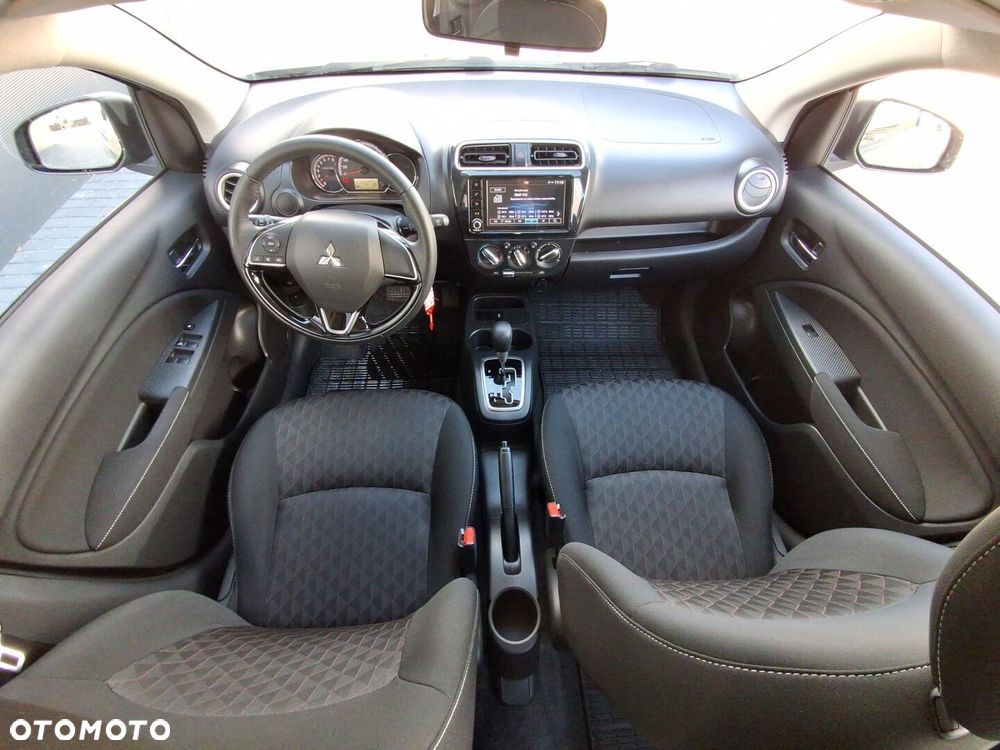 Mitsubishi Space Star - 16