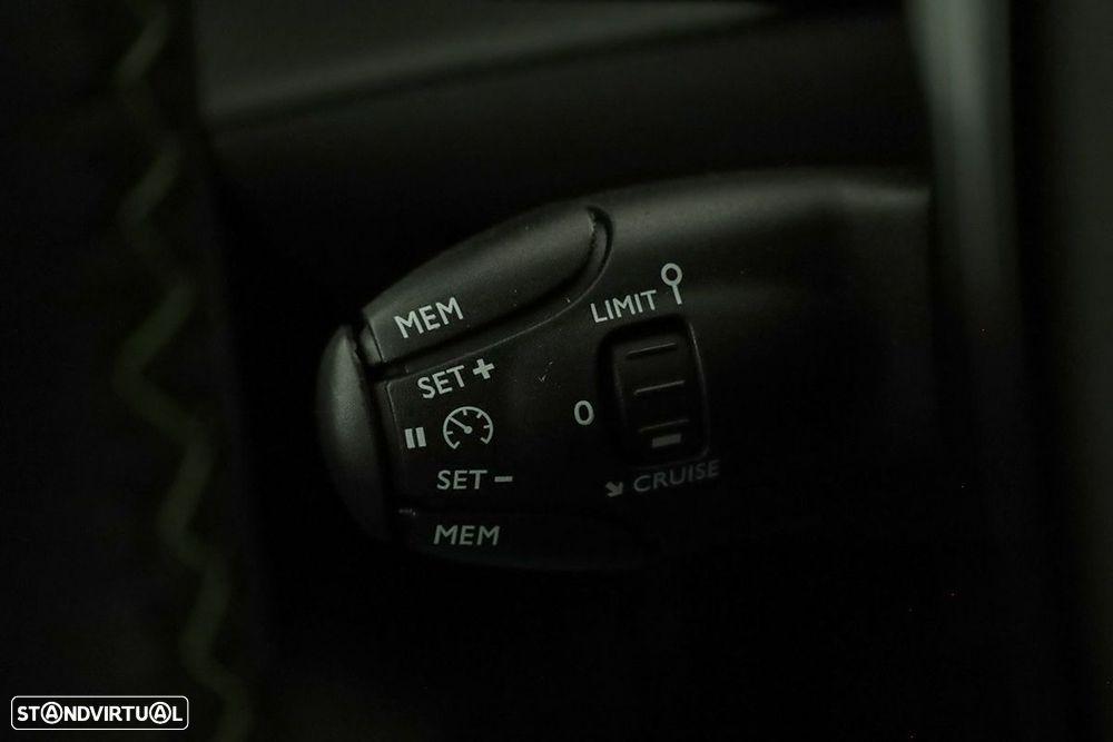 Peugeot 208 1.2 PureTech GT - 19