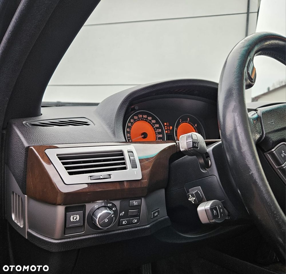 BMW Seria 7 730d - 27