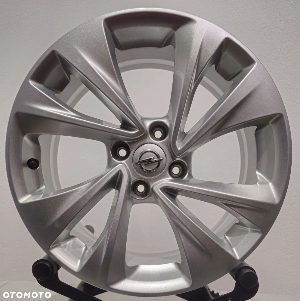 FELGI ALUMINIOWE OPEL OE 13475246 672044871 6,5x17 4x108 ET 20