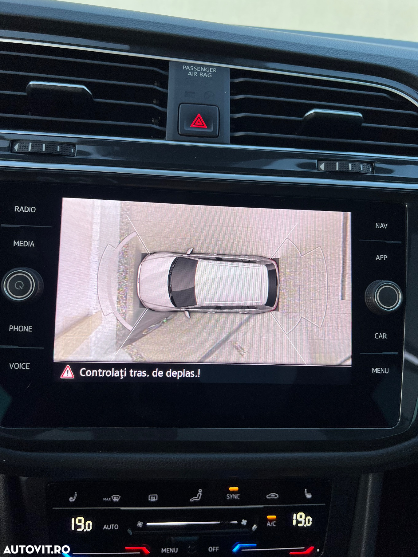 Volkswagen Tiguan - 14