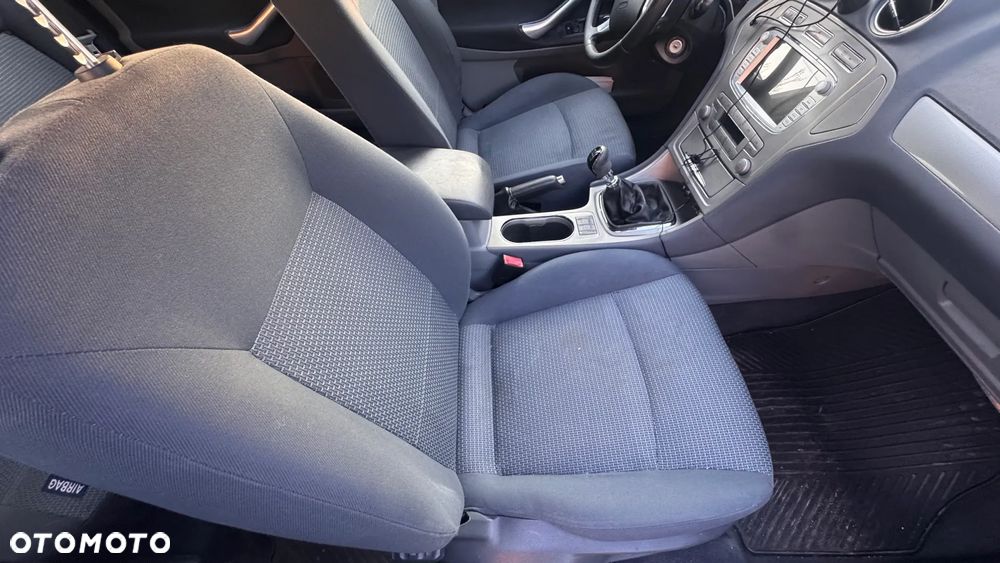 Ford Mondeo 2.0 TDCi Gold X - 9