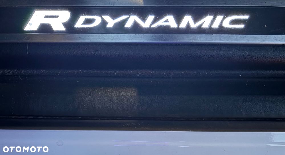 Land Rover Discovery Sport 2.0 P200 mHEV R-Dynamic - 12