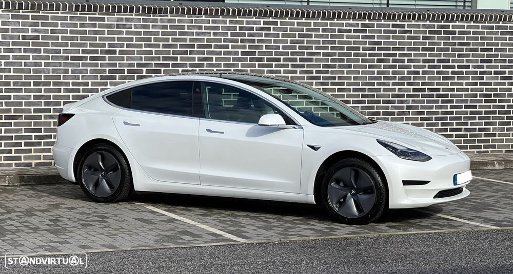 Tesla Model 3 Standard Range Plus RWD - 4