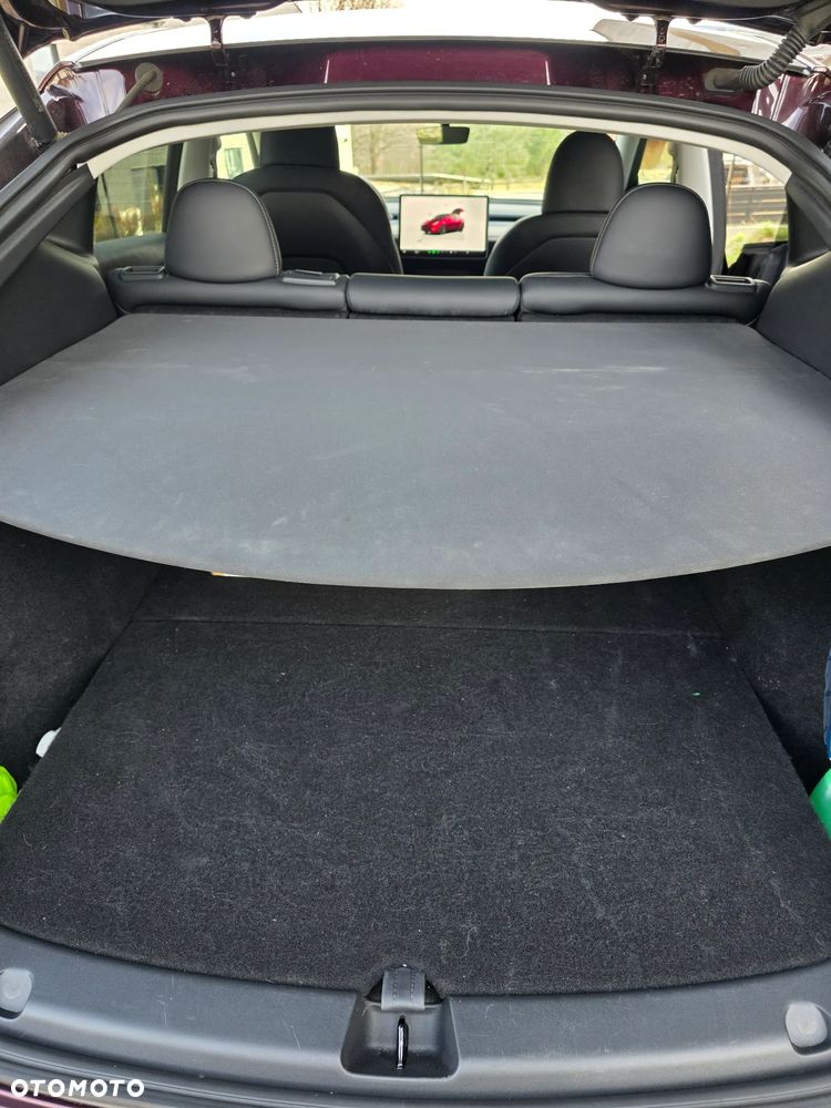 Tesla Model Y 79kWh Long Range AWD - 10