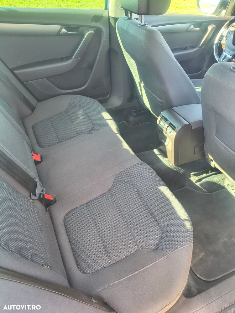Volkswagen Passat 1.6 TDI DPF BlueMotion - 6