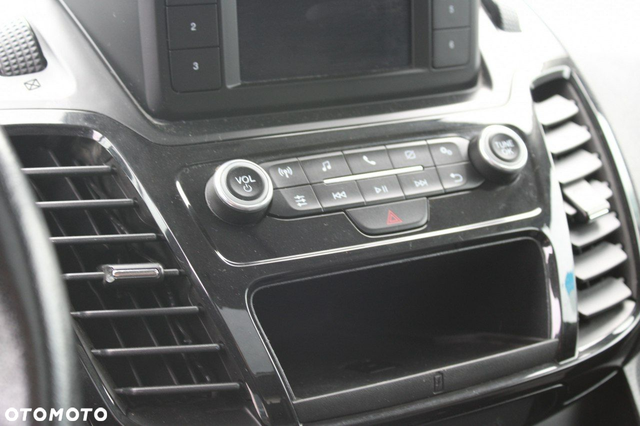 Ford Tourneo Connect - 19