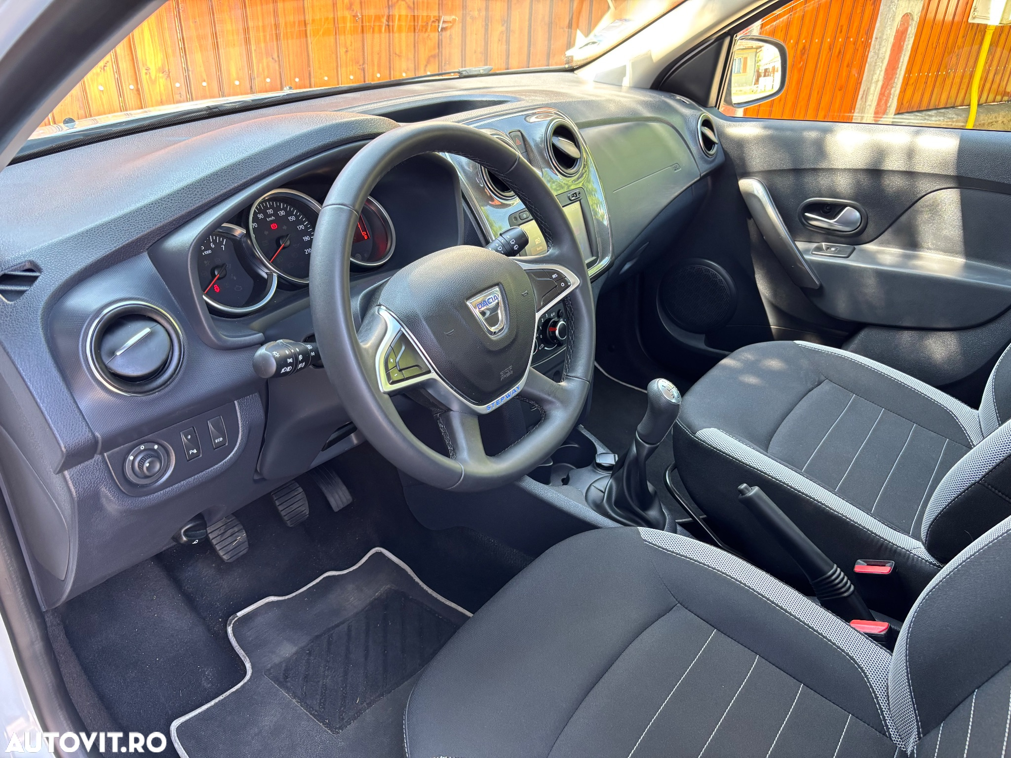 Dacia Sandero Stepway dCi 90 Prestige - 14