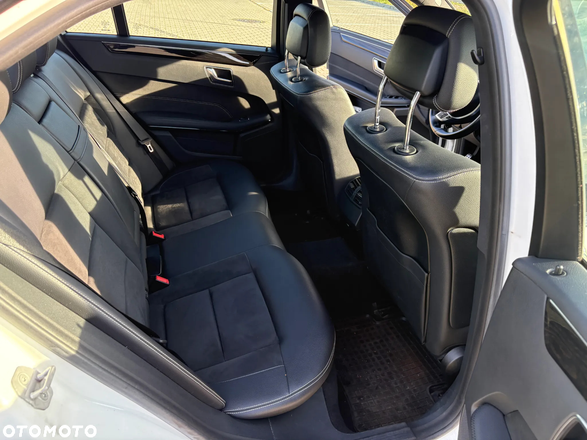 Mercedes-Benz Klasa E 220 BlueTEC 4-Matic Avantgarde - 11