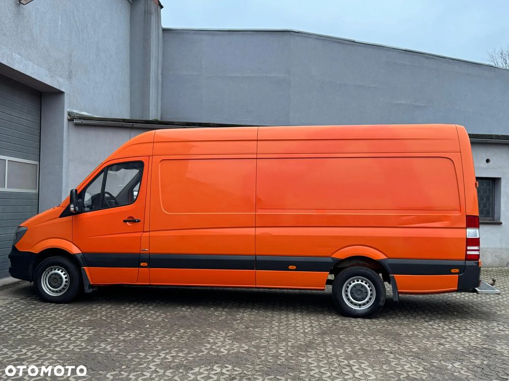 Mercedes-Benz Sprinter - 4