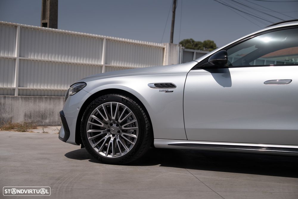 Mercedes-Benz E 53 AMG Hybrid 4Matic+ - 27