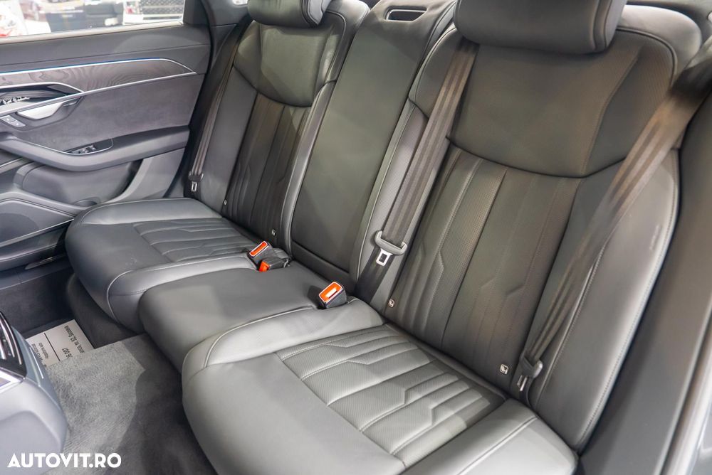 Audi A8 - 23