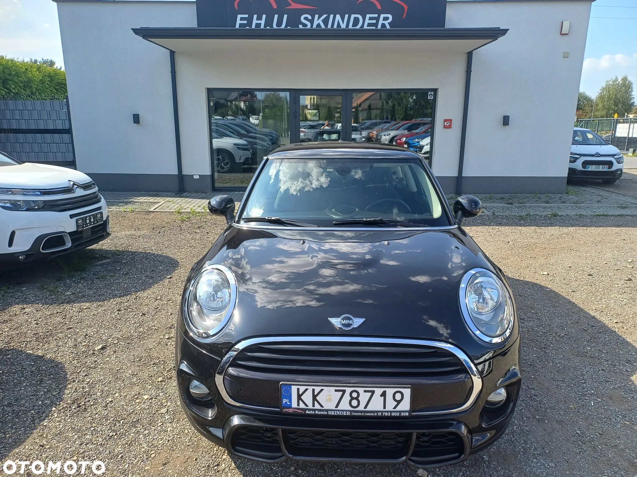 MINI Cooper John Works Trim - 1